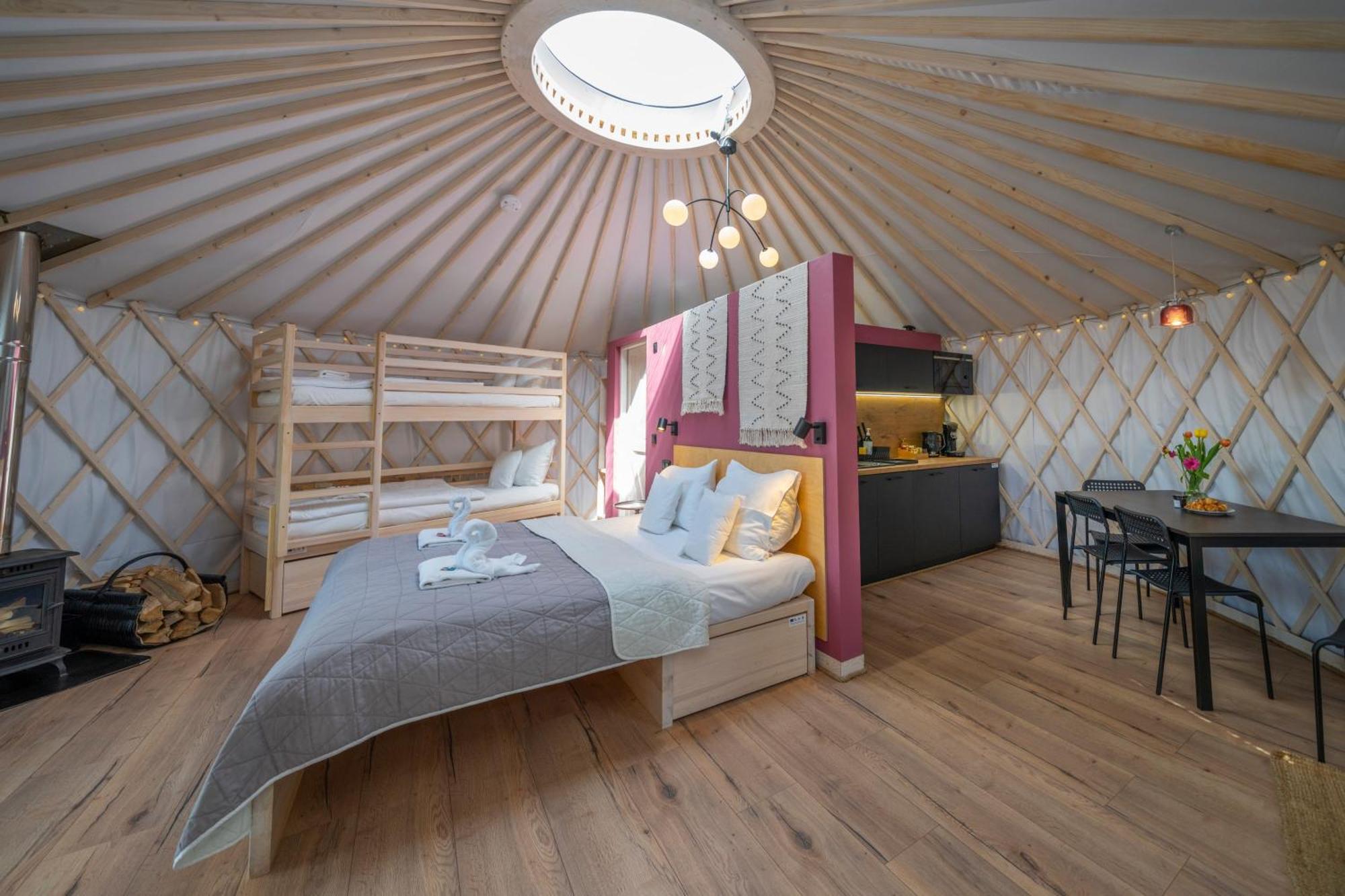 Gajowka  Dom W Domu - Izera Glamping B&B 객실 사진