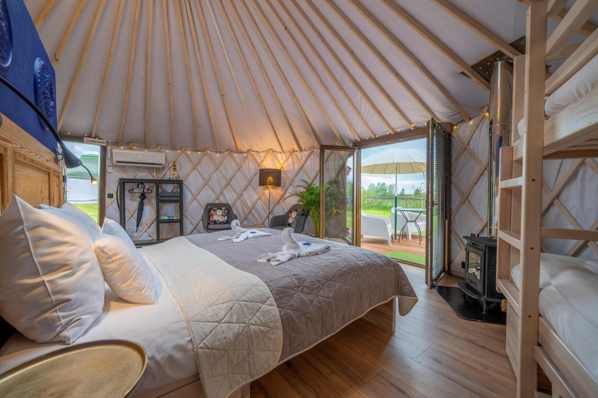 Gajowka  Dom W Domu - Izera Glamping B&B 객실 사진